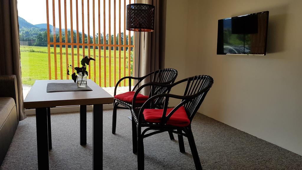 Ydykseb Hotel Frýdlant nad Ostravicí Екстериор снимка
